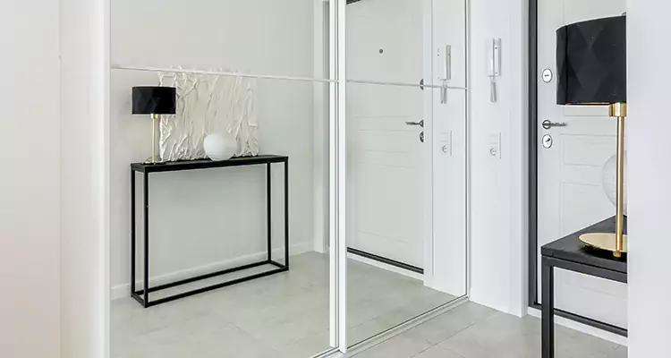 Mirrored Bifold Closet Doors Repair in El Cerrito, CA
