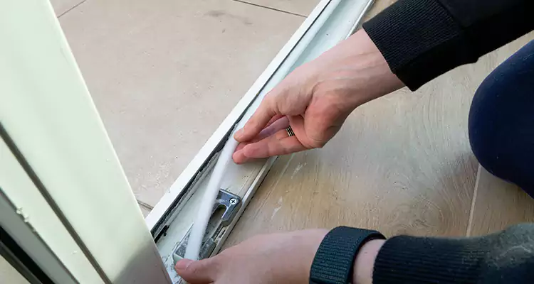 Garage Door Off Track Repair in El Cerrito, CA